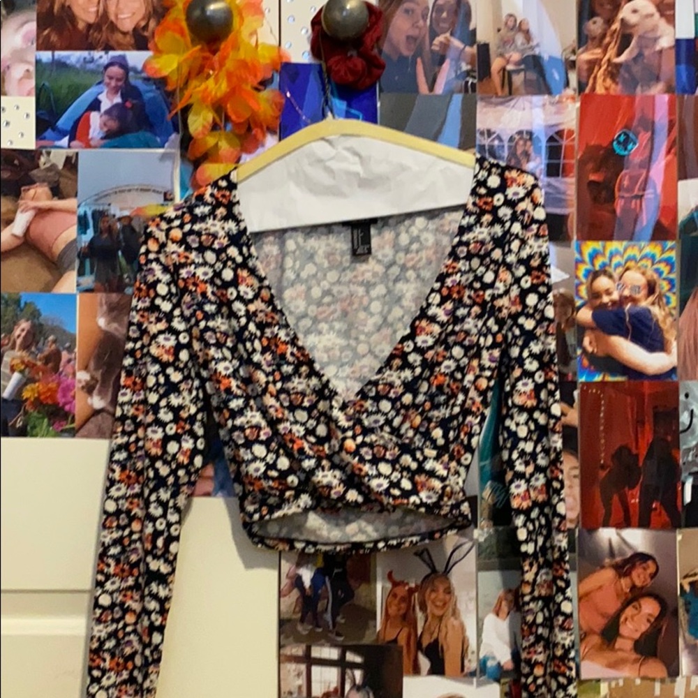 floral crop top small